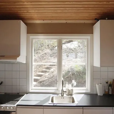 Fully Renovated Cottage With Great Hilltop Views Undenäs Exterior photo